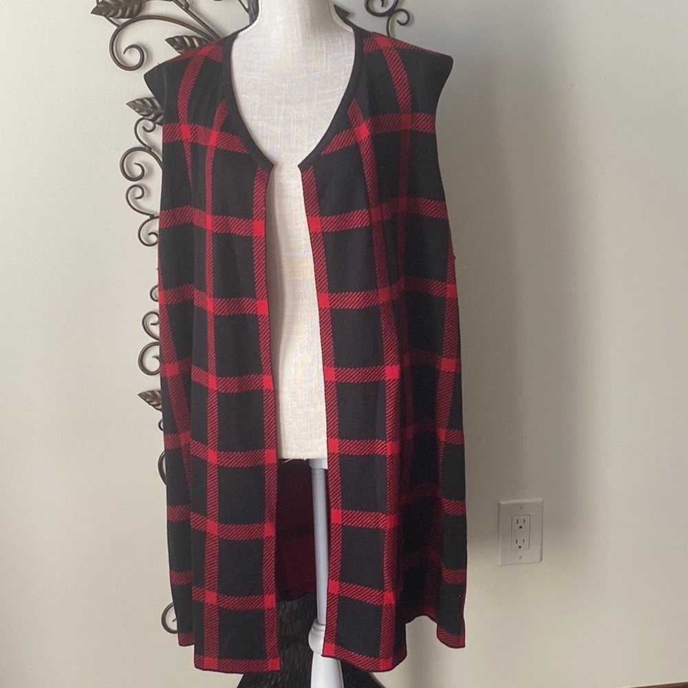 NWOT CJ Banks Long Reversible Sweater Vest  Open Front   Acrylic   Black/Red  2X